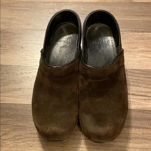 🔥Dansko Clogs Dark Brown Suede 38 Nursing Shoes